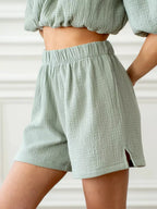 Off-shoulder Cropped Top Shorts Set (3)
