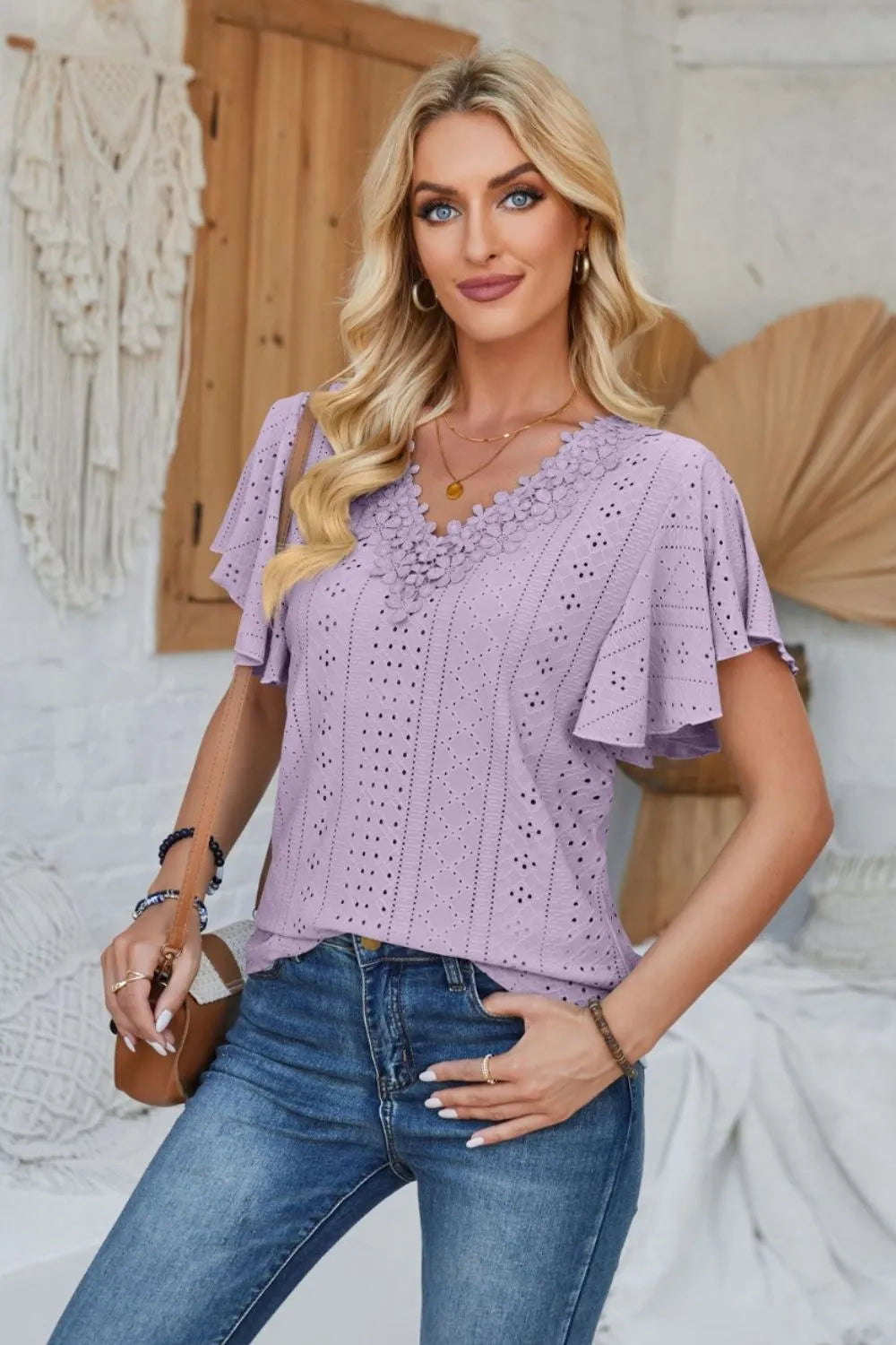 Eyelet Applique V-neck Cap Sleeve T-shirt (30)