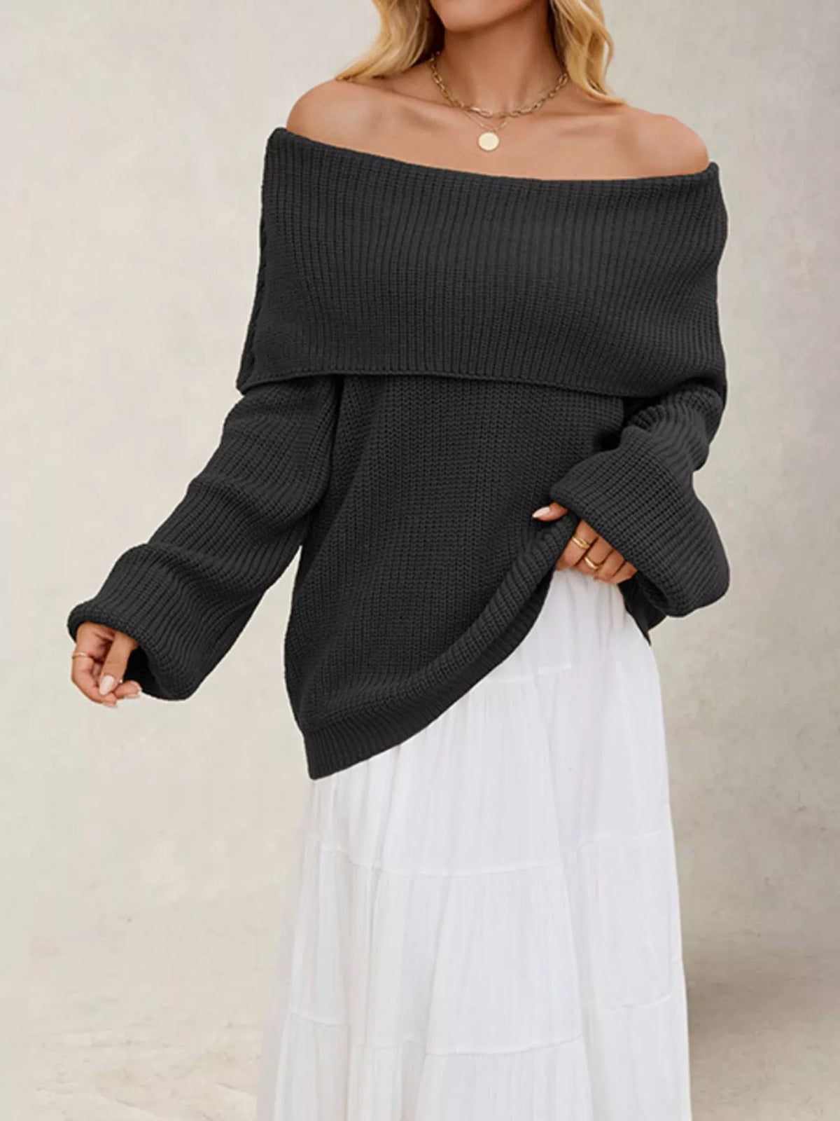 Off-shoulder Long Sleeve Sweater (8)