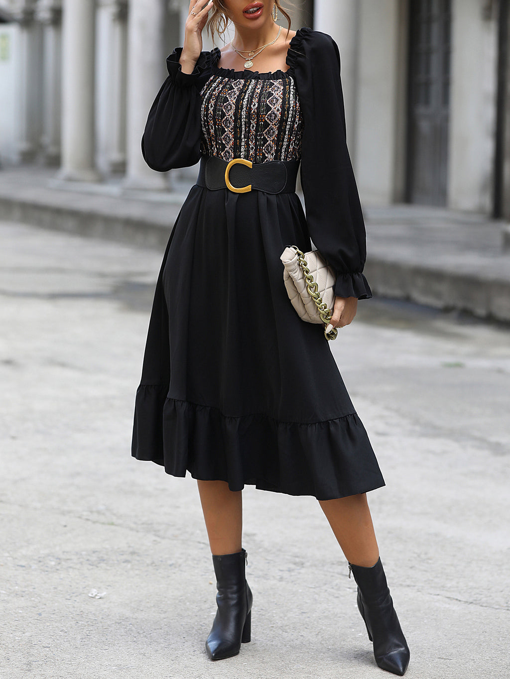 Square-neck Cinched Midi Dress photo 3