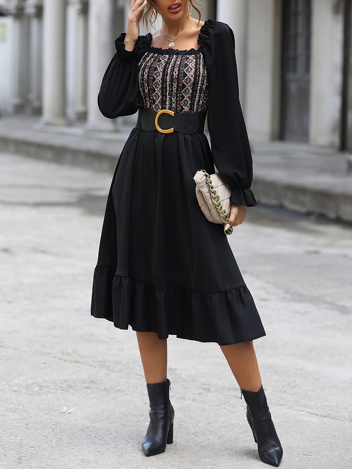 Square-neck Cinched Midi Dress photo 3