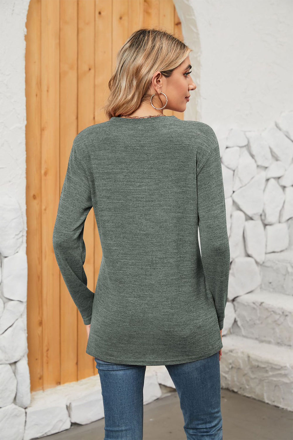 Notched Neck Long Sleeve T-shirt (12)