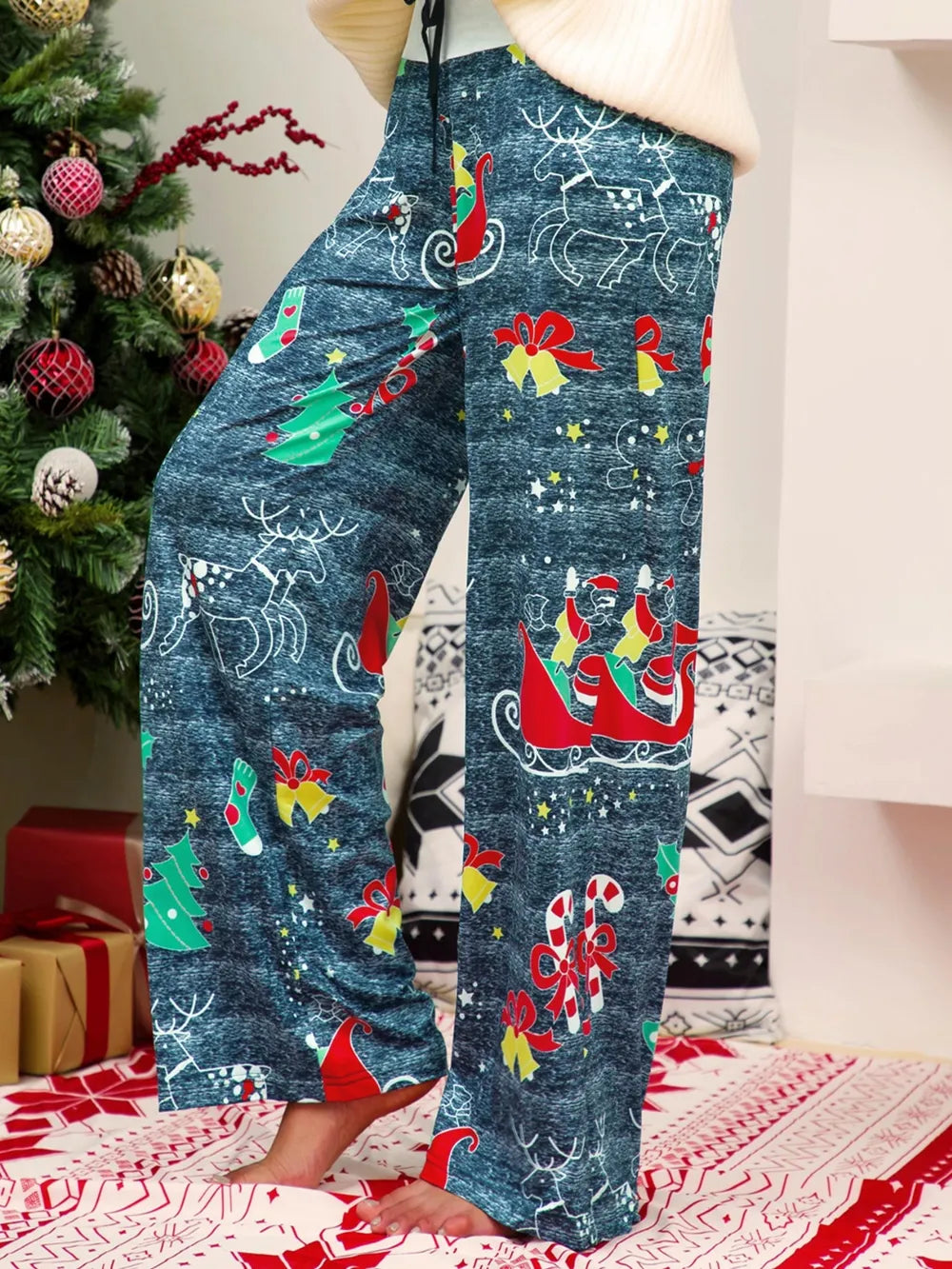 Christmas Straight Leg Pants (18)