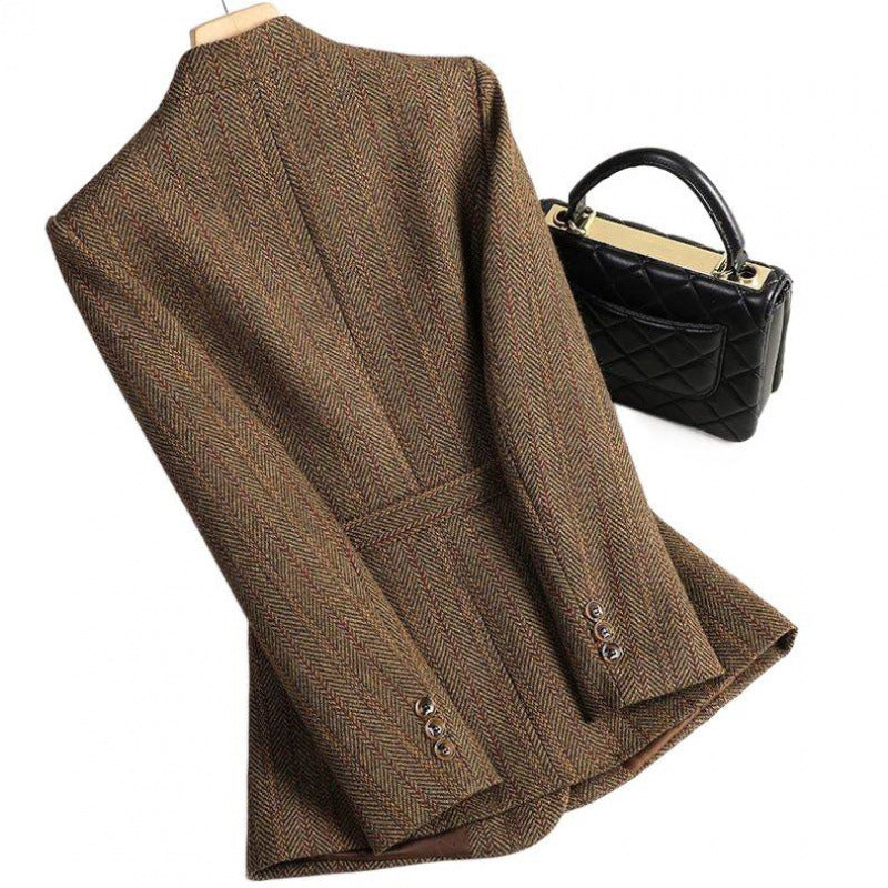 Sophisticated Wool Blazer photo 4