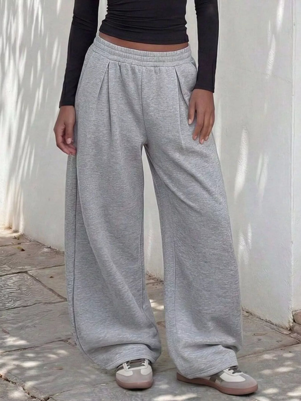 Elastic Waist Wide-leg Sweatpants (4)