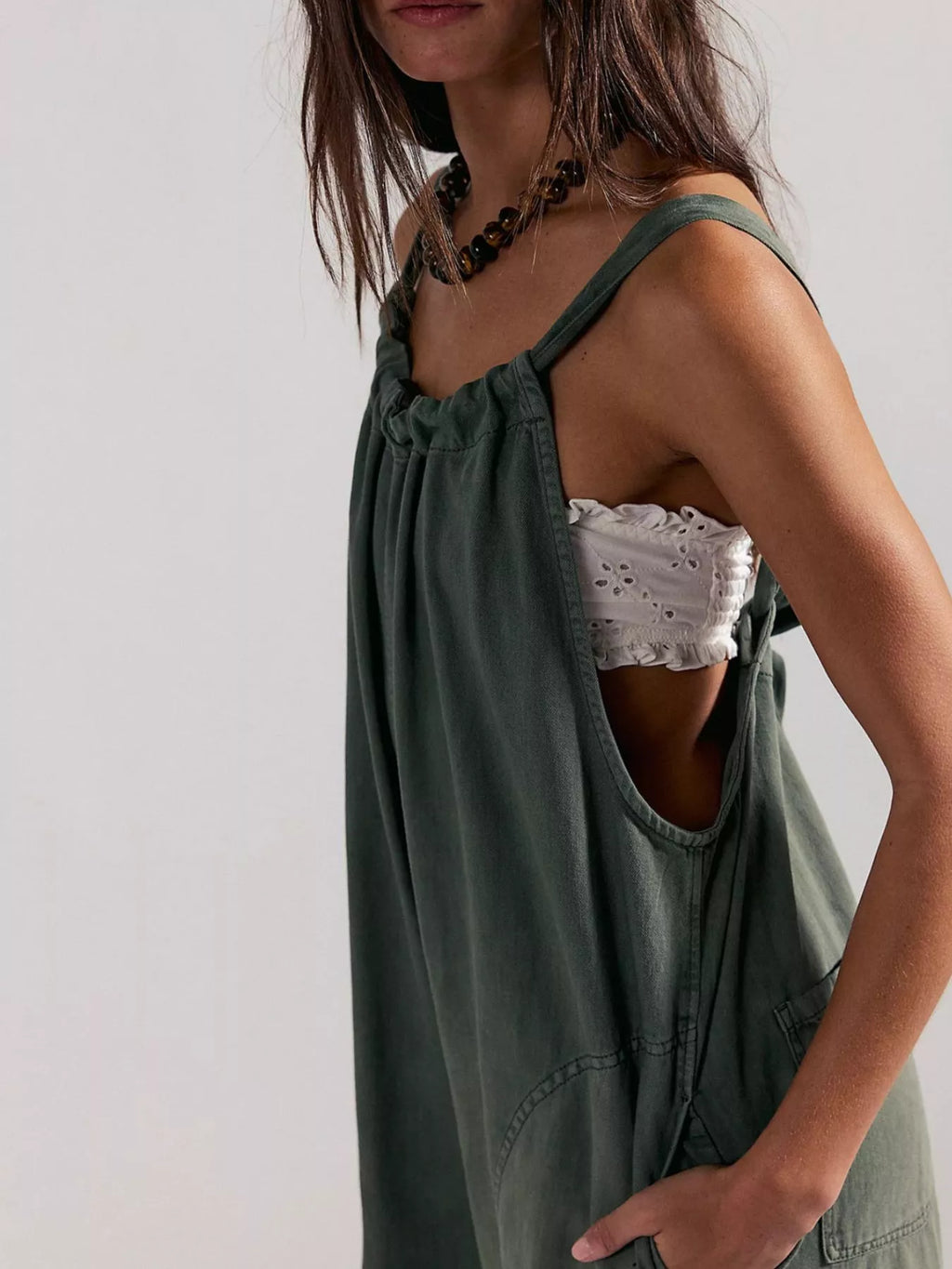 Sleeveless Wide-leg Jumpsuit (17)