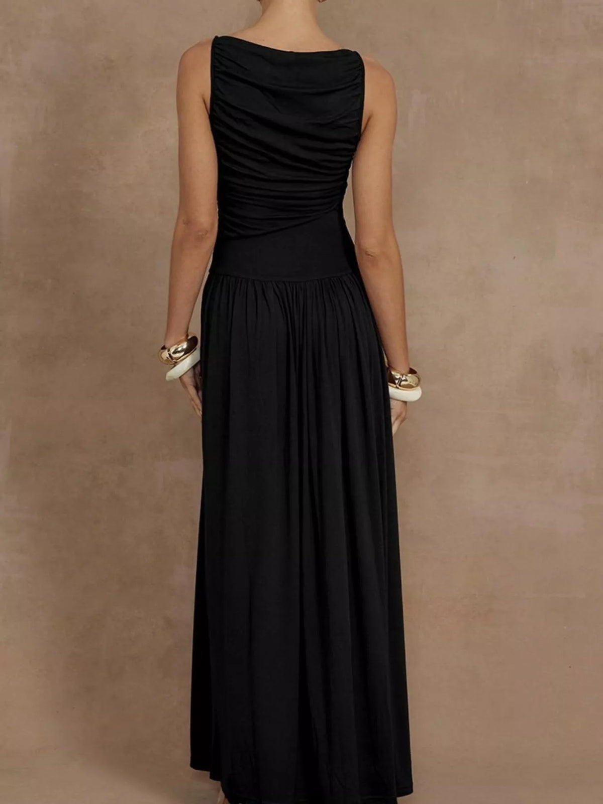 Full Size Ruched Sleeveless Maxi Dress Plus (4)