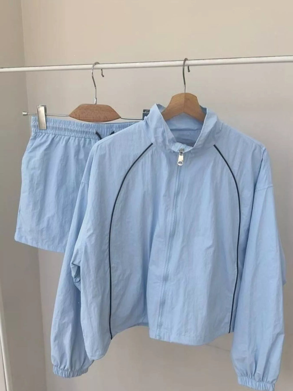 Zip Up Long Sleeve Outerwear Shorts Set (12)