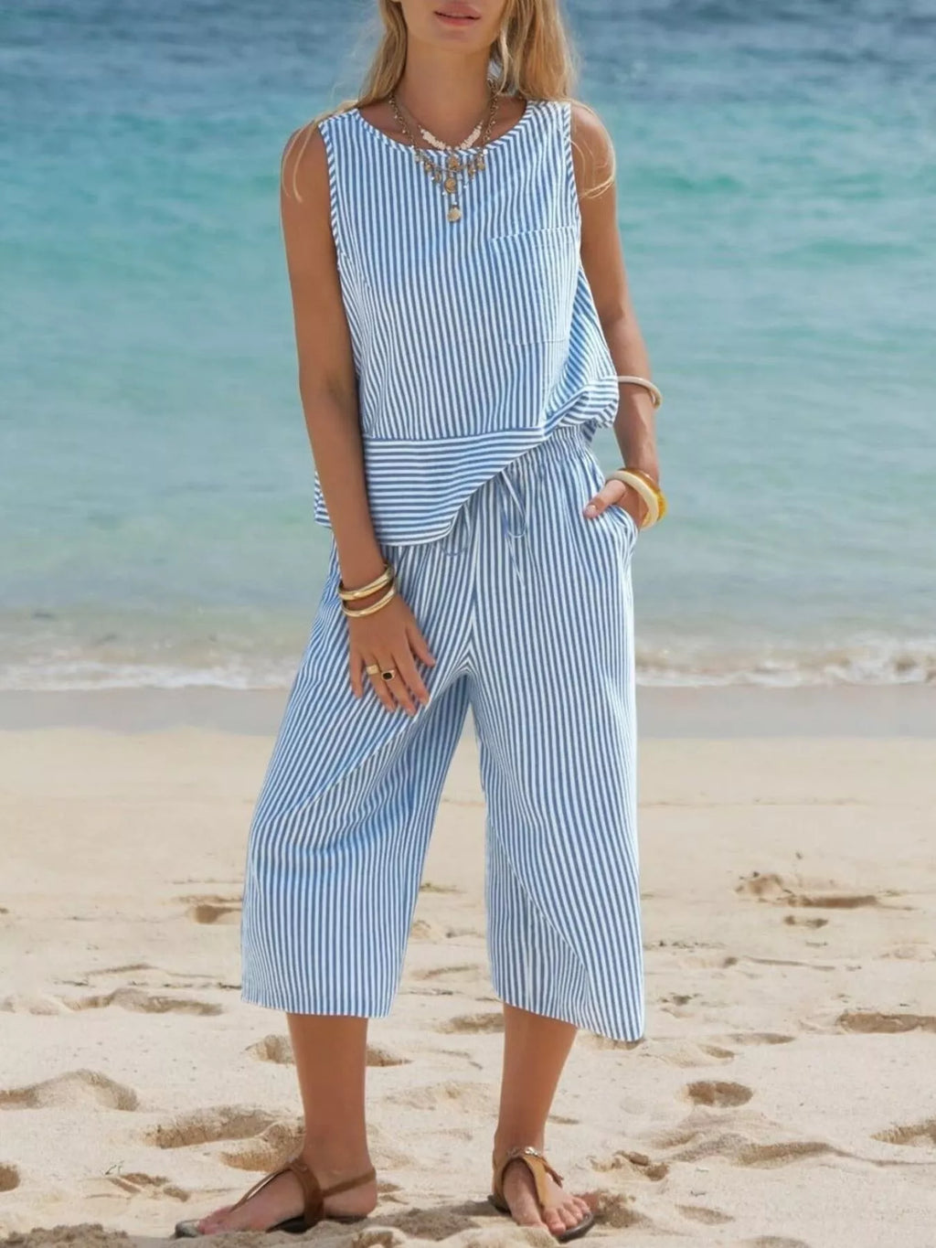 Striped Sleeveless Top Cropped Pants Set (5)