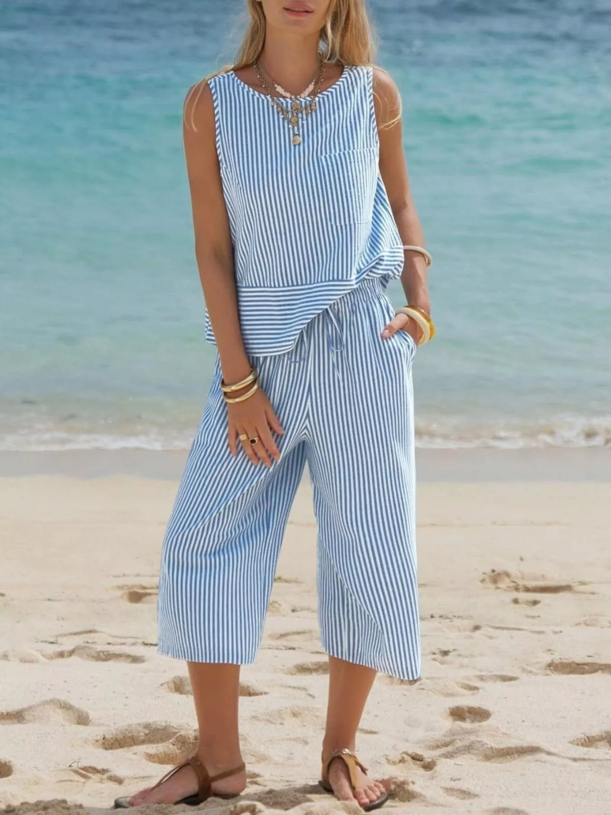 Striped Sleeveless Top Cropped Pants Set (5)