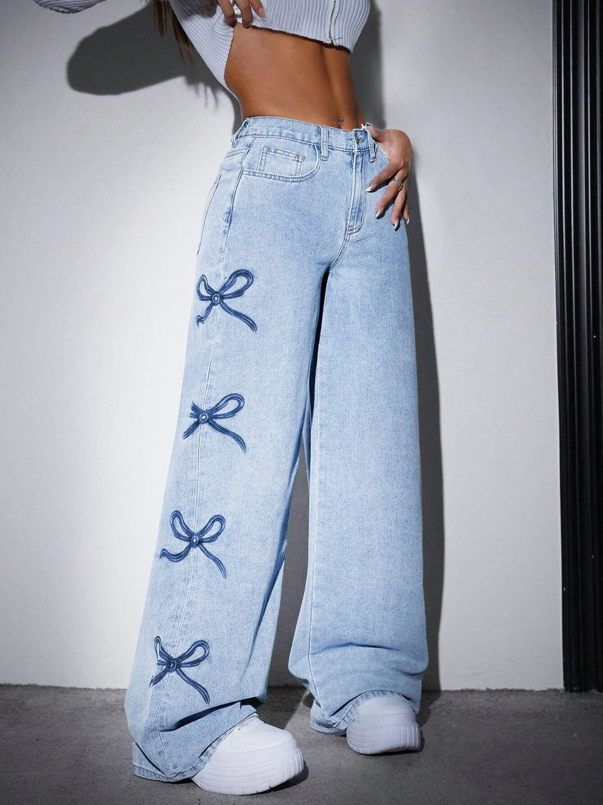 Printed Straight-leg Wide-leg Jeans variant CJNZ274671601AZ|CJNZ274671602BY|CJNZ274671603CX|CJNZ274671604DW|CJNZ274671605EV|CJNZ274671606FU