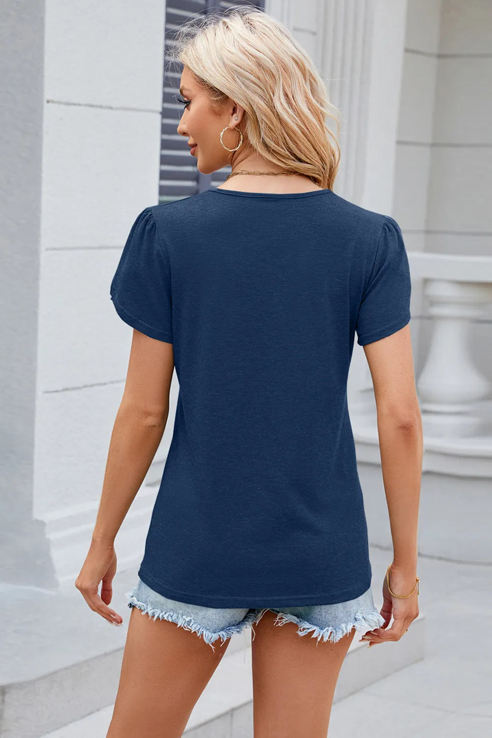 V-neck Short Sleeve T-shirt (25)