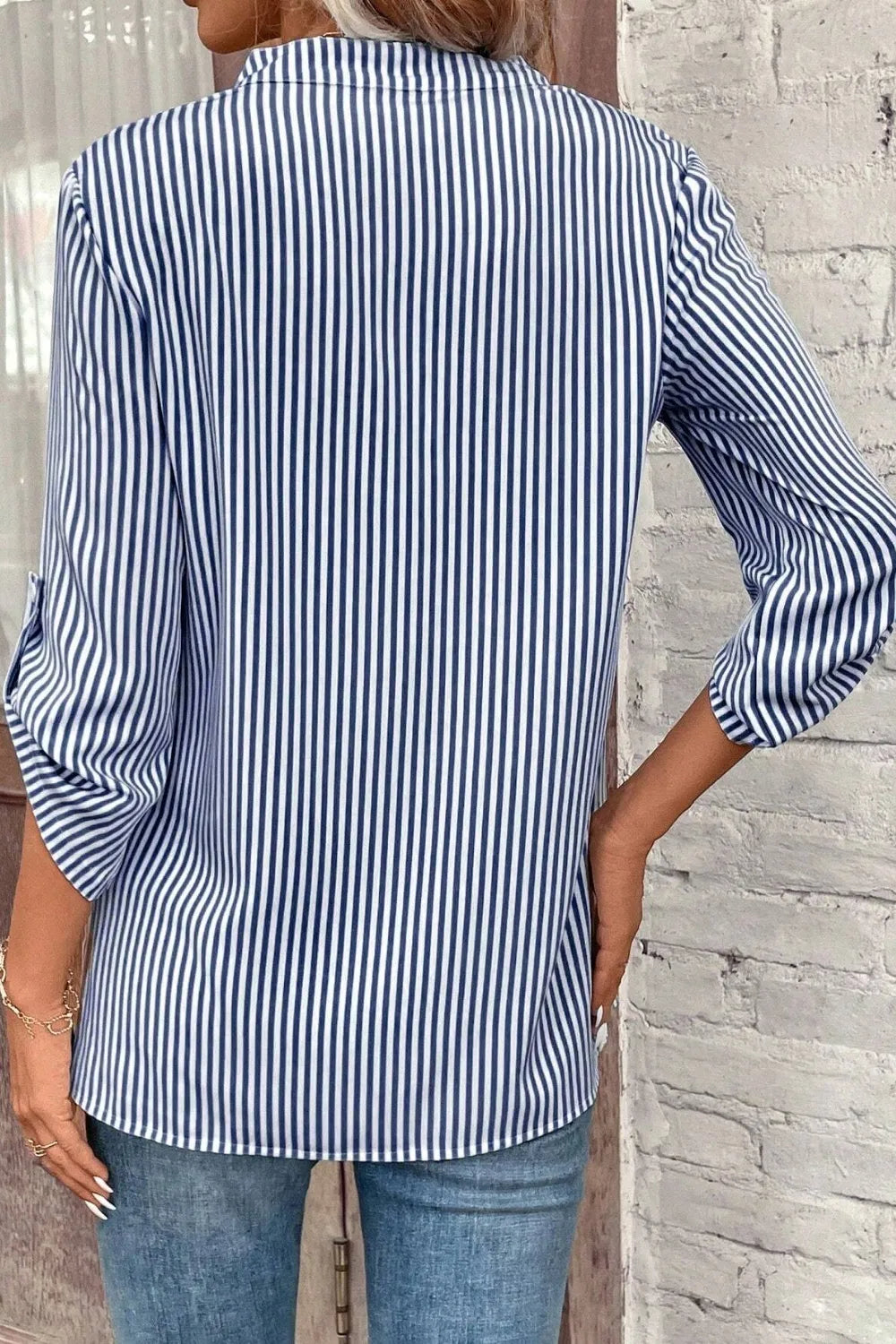 Striped Notched Roll-tab Sleeve Shirt (16)