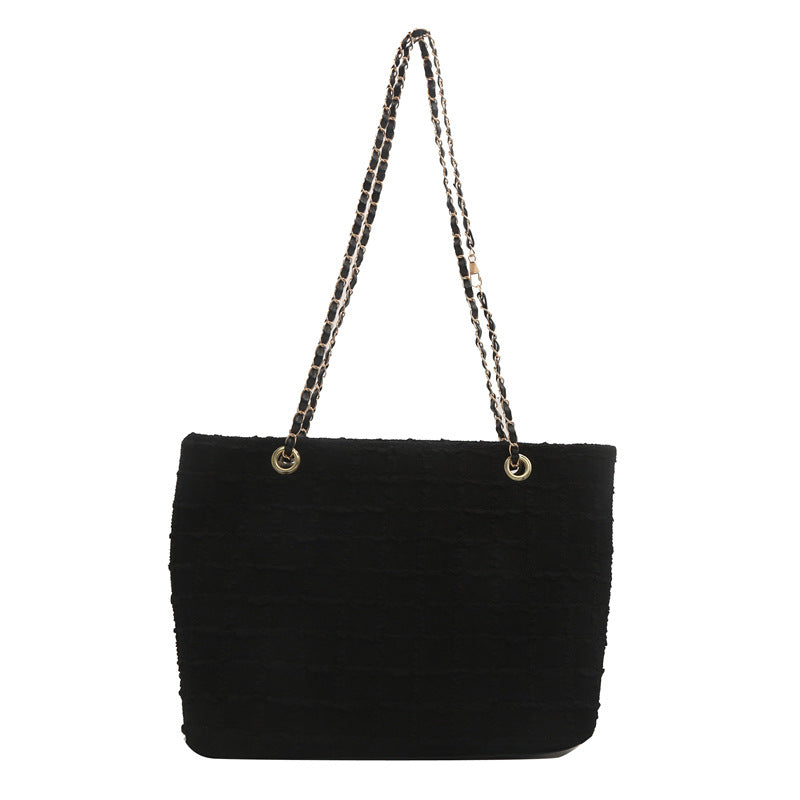 Versatile Large Capacity Chain Shoulder Bag photo 5