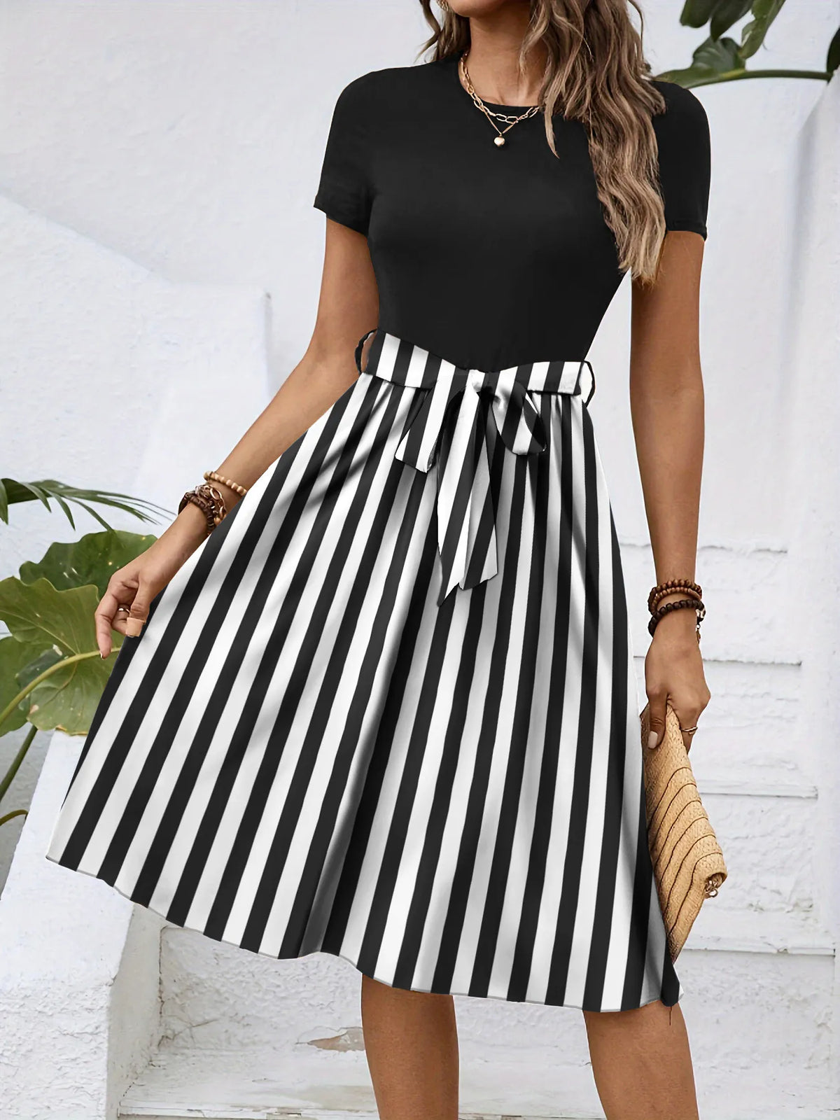 Striped Round Neck Short Sleeve Dress (16)