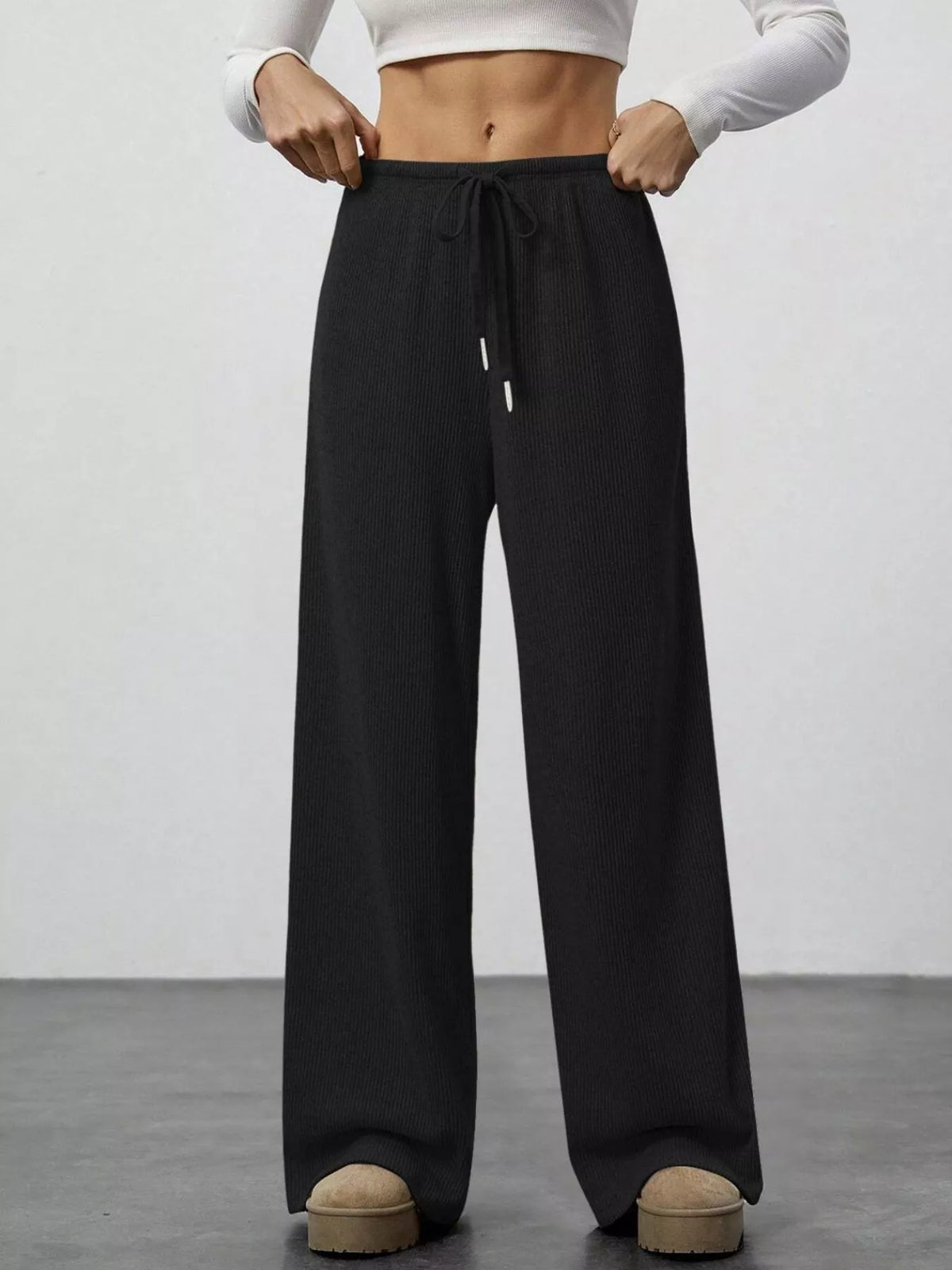 Relaxed Fit Drawstring Pants (21)