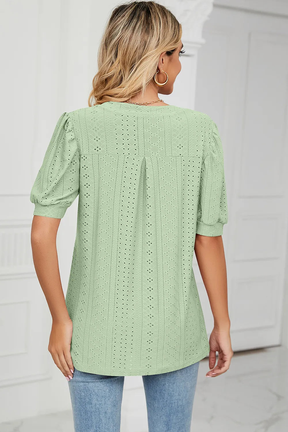 Eyelet Notched Short Sleeve T-shirt (30)