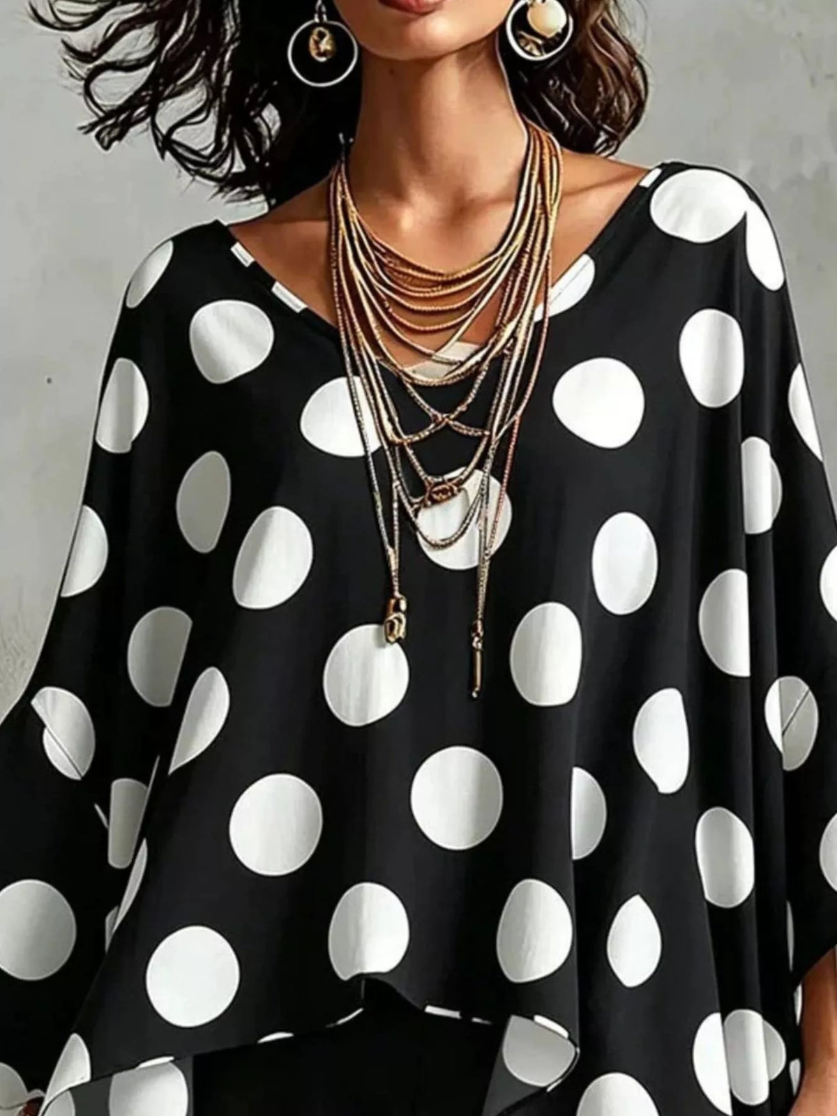 Polka Dot Asymmetrical Hem Blouse (9)