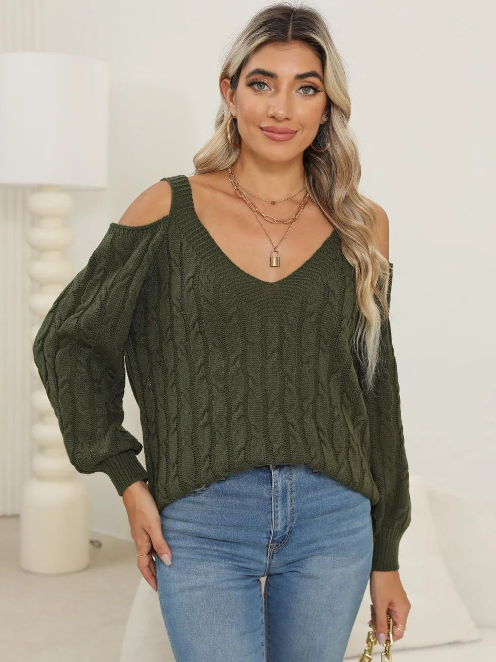 Cable-knit V-neck Long Sleeve Sweater