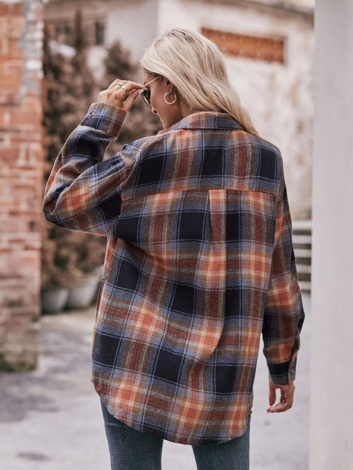 Plaid Button-down Long Sleeve Shirt (22)