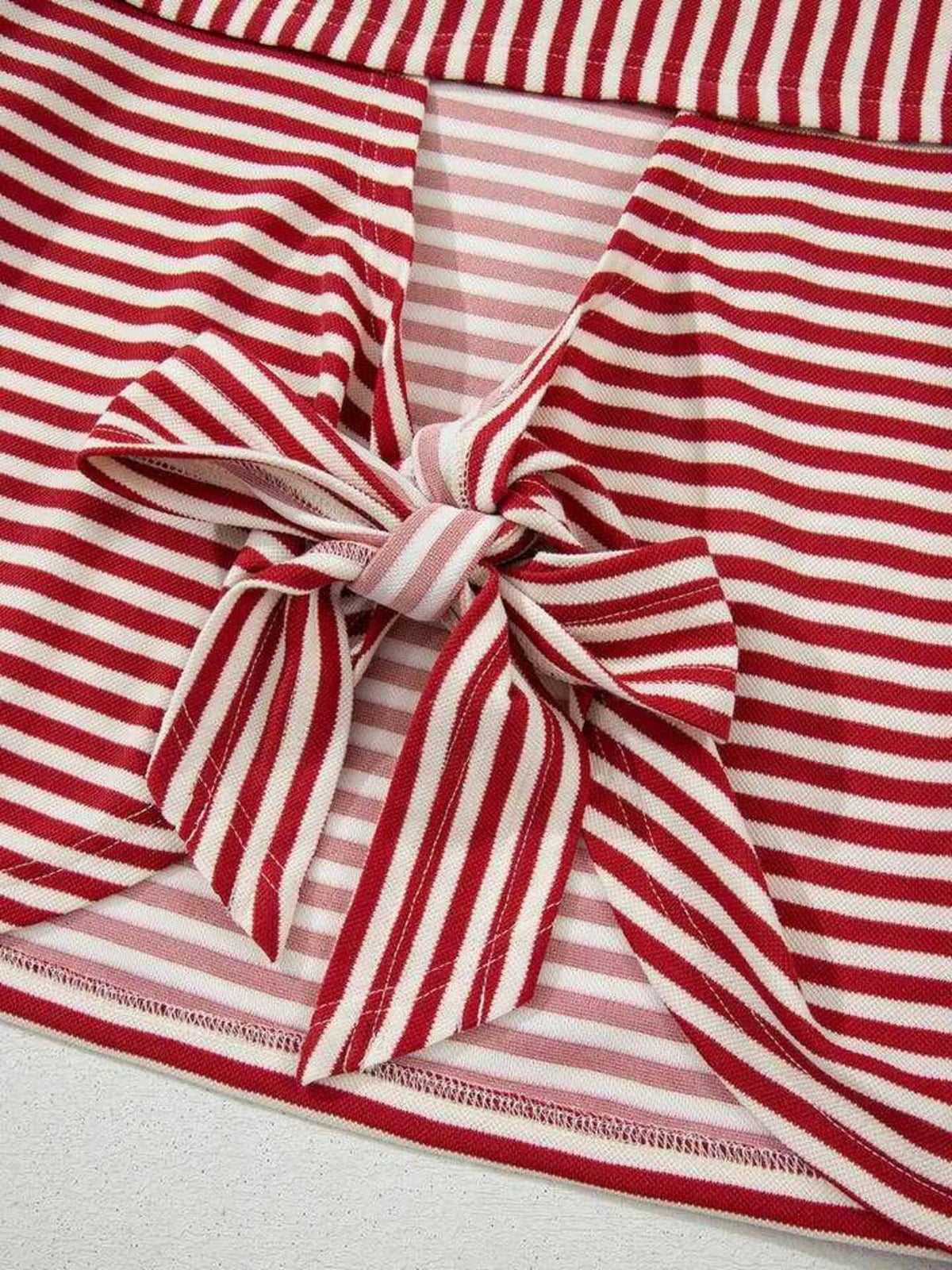 Striped Back Bow Tie T-shirt (20)