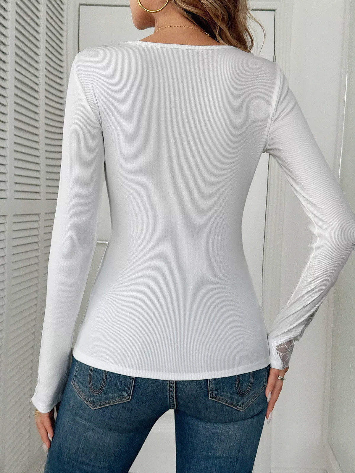 Elegant Lace Trim Long Sleeve Top (3)
