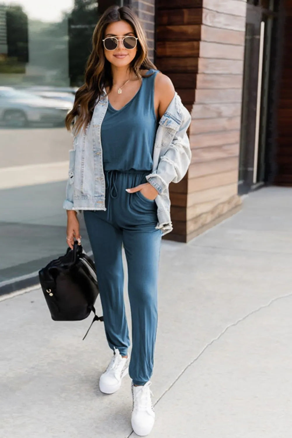 Drawstring Round Neck Sleeveless Jumpsuit (2)