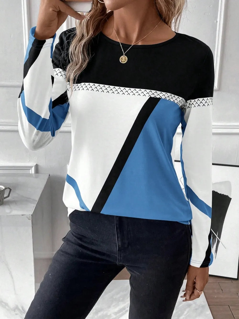 Contrast Round Neck Long Sleeve T-shirt (7)