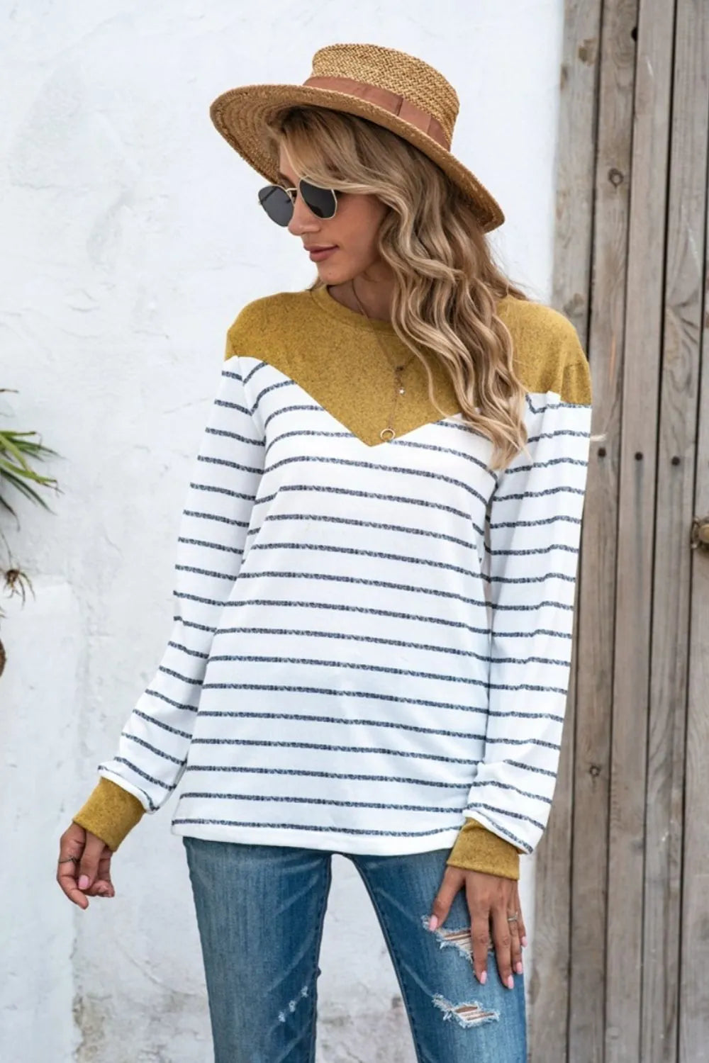 Striped Round Neck Long Sleeve T-shirt (4)