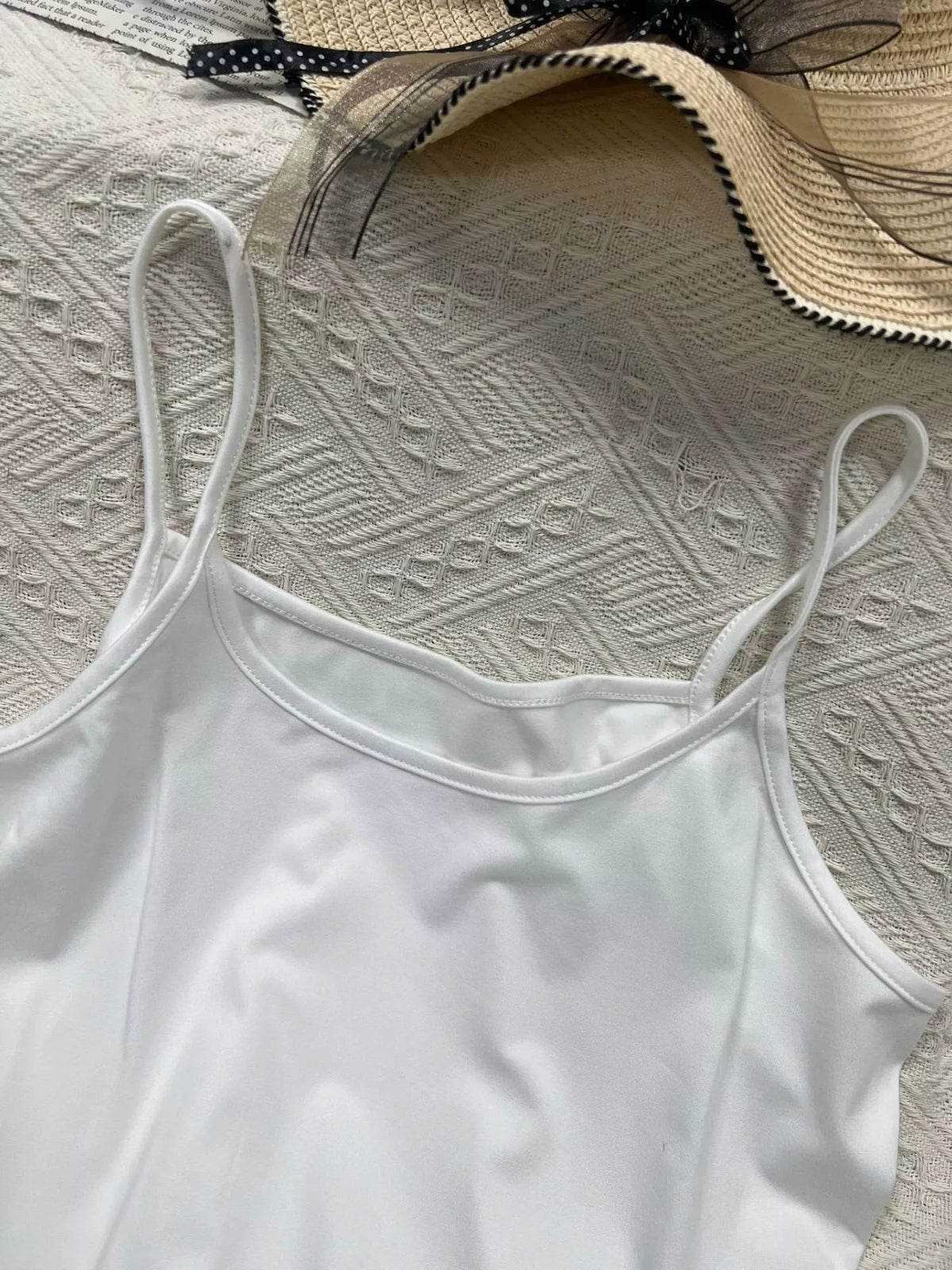 Solid Color Scoop Neck Cami (3)