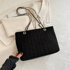 Versatile Large Capacity Chain Shoulder Bag variant CJYD226078001AZ