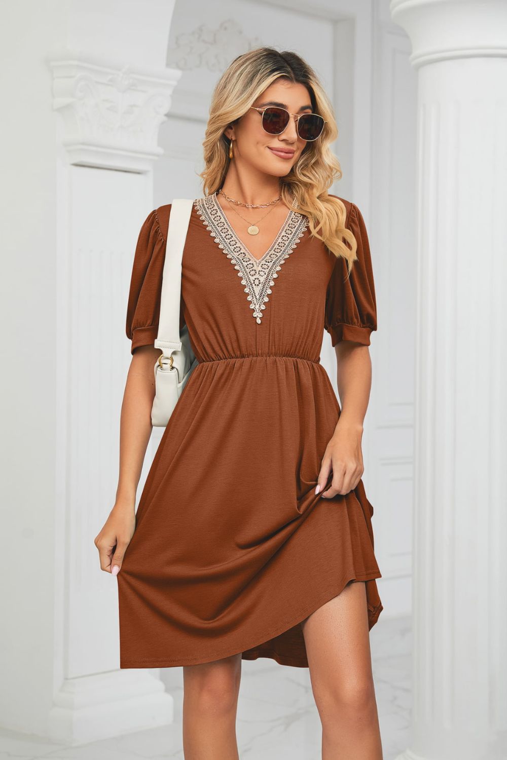 Contrast V-neck Puff Sleeve Pocket Dress (14)
