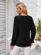 Applique V-neck Flounce Sleeve T-shirt (21)