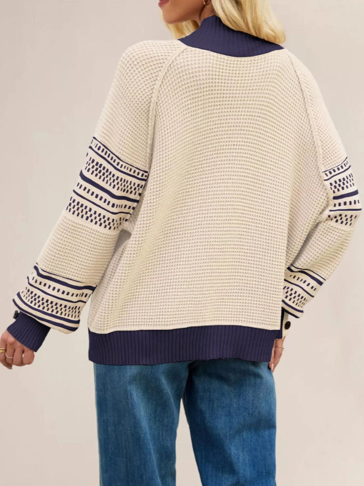 Color-block Mock Neck Waffle Knit Sweater (2)