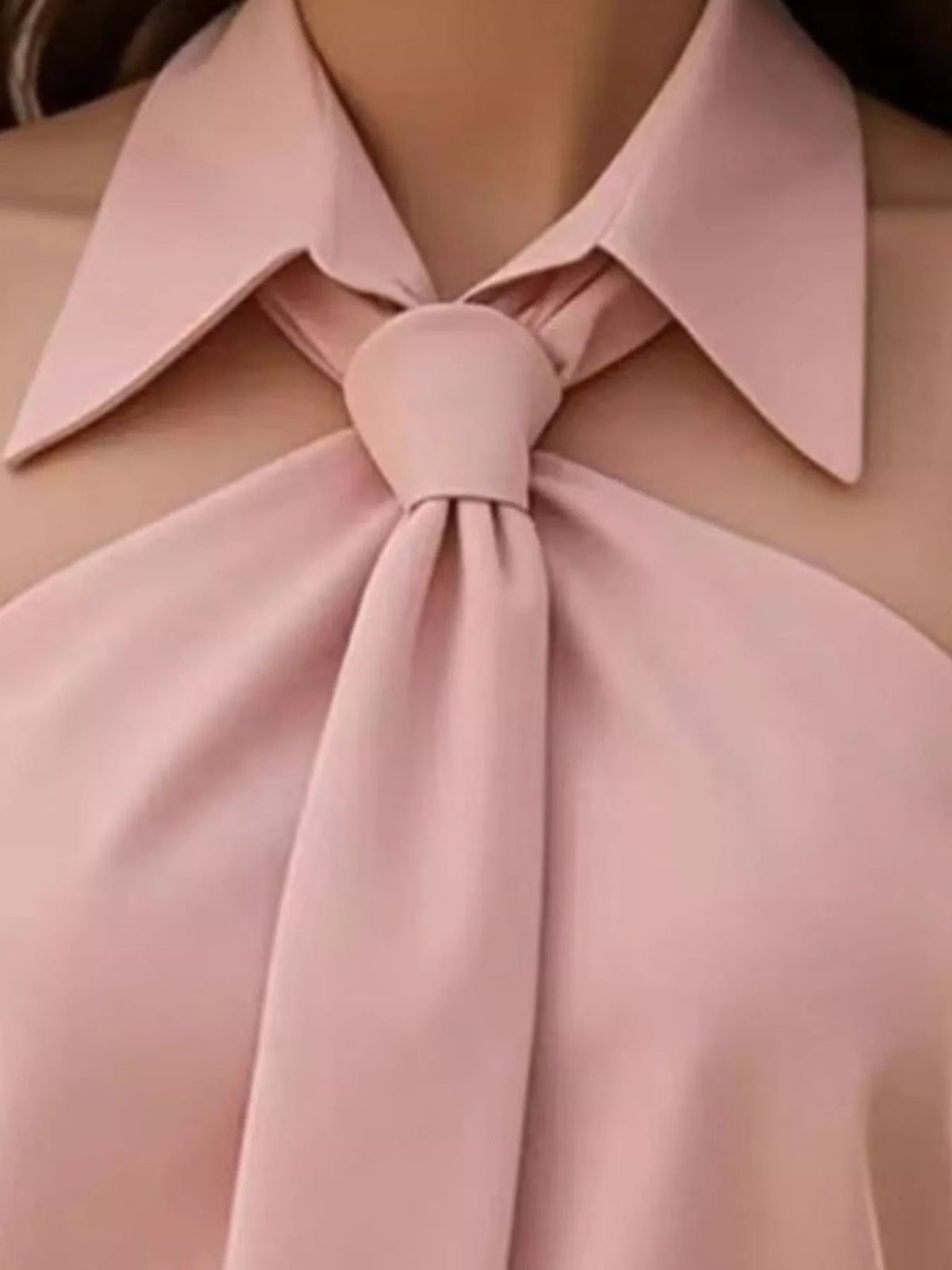 Halter Neck Sleeveless Top Tie-front Collar Detail (16)