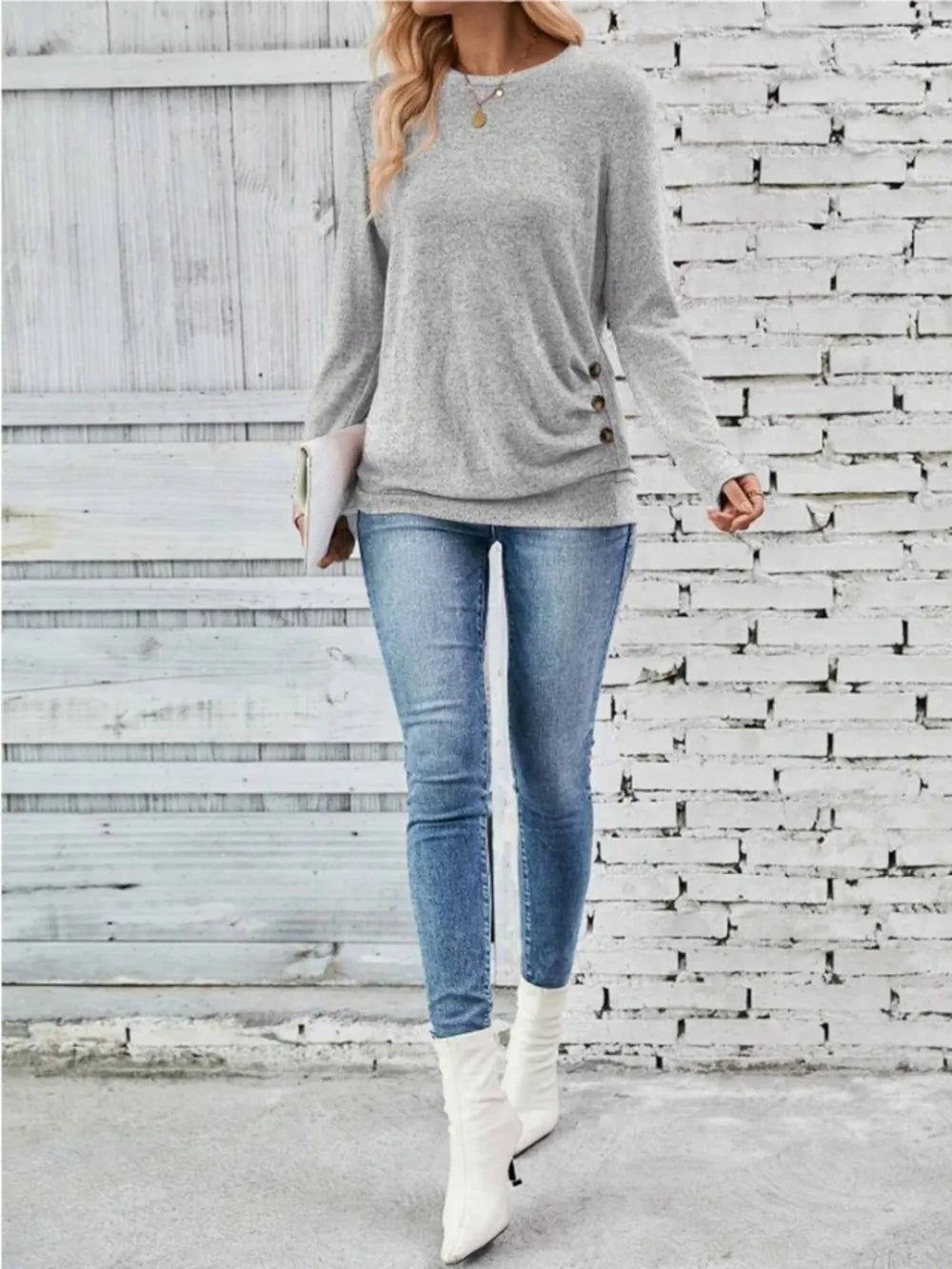 Round Neck Long Sleeve T-shirt (4)