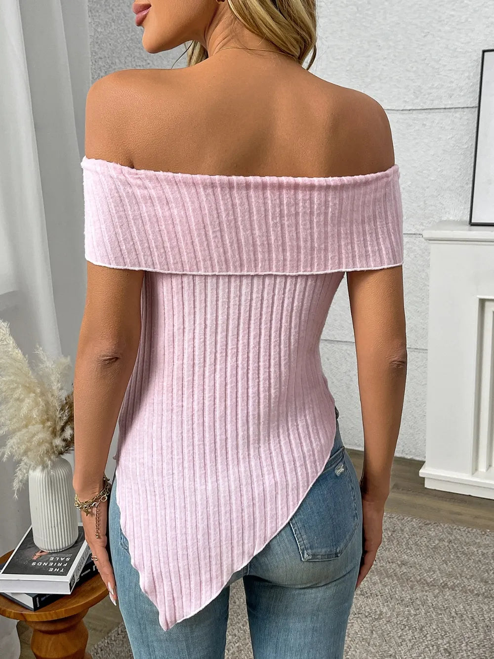 Ribbed Off-shoulder Asymmetrical Hem T-shirt (15)