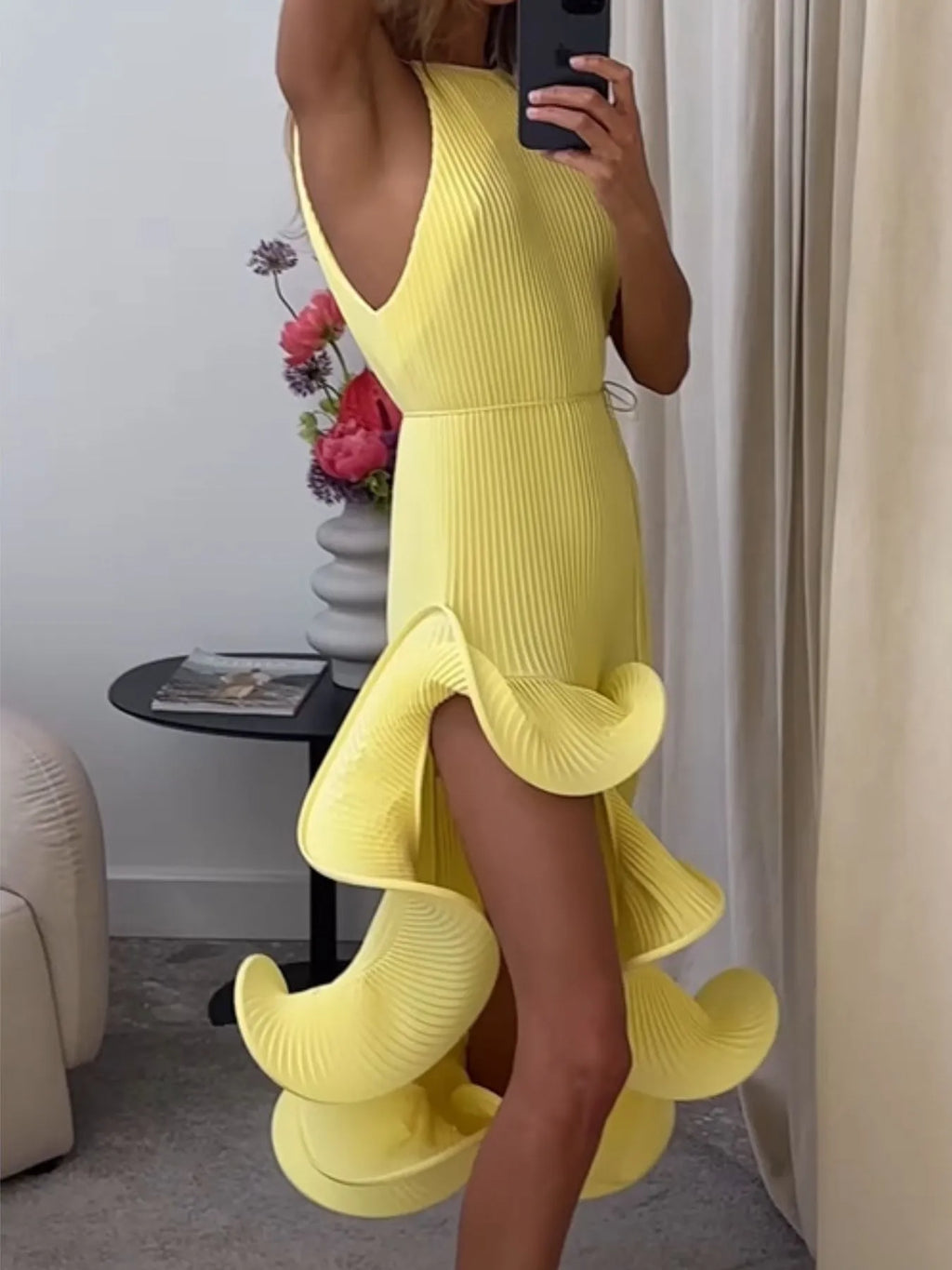 Ruffle Hem Ribbed Sleeveless Dress (2)