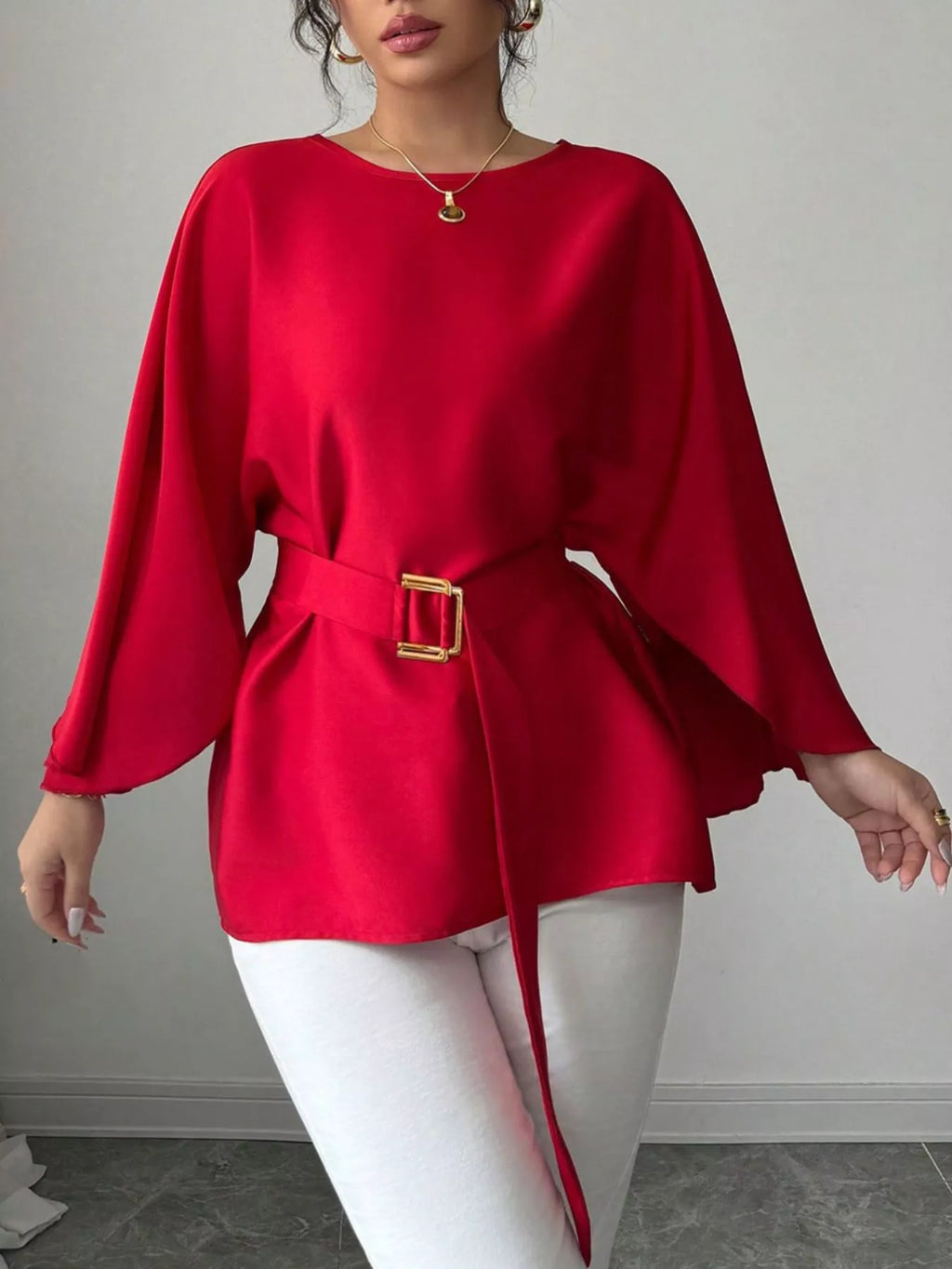 Round Neck Belt Batwing Sleeve Blouse (2)
