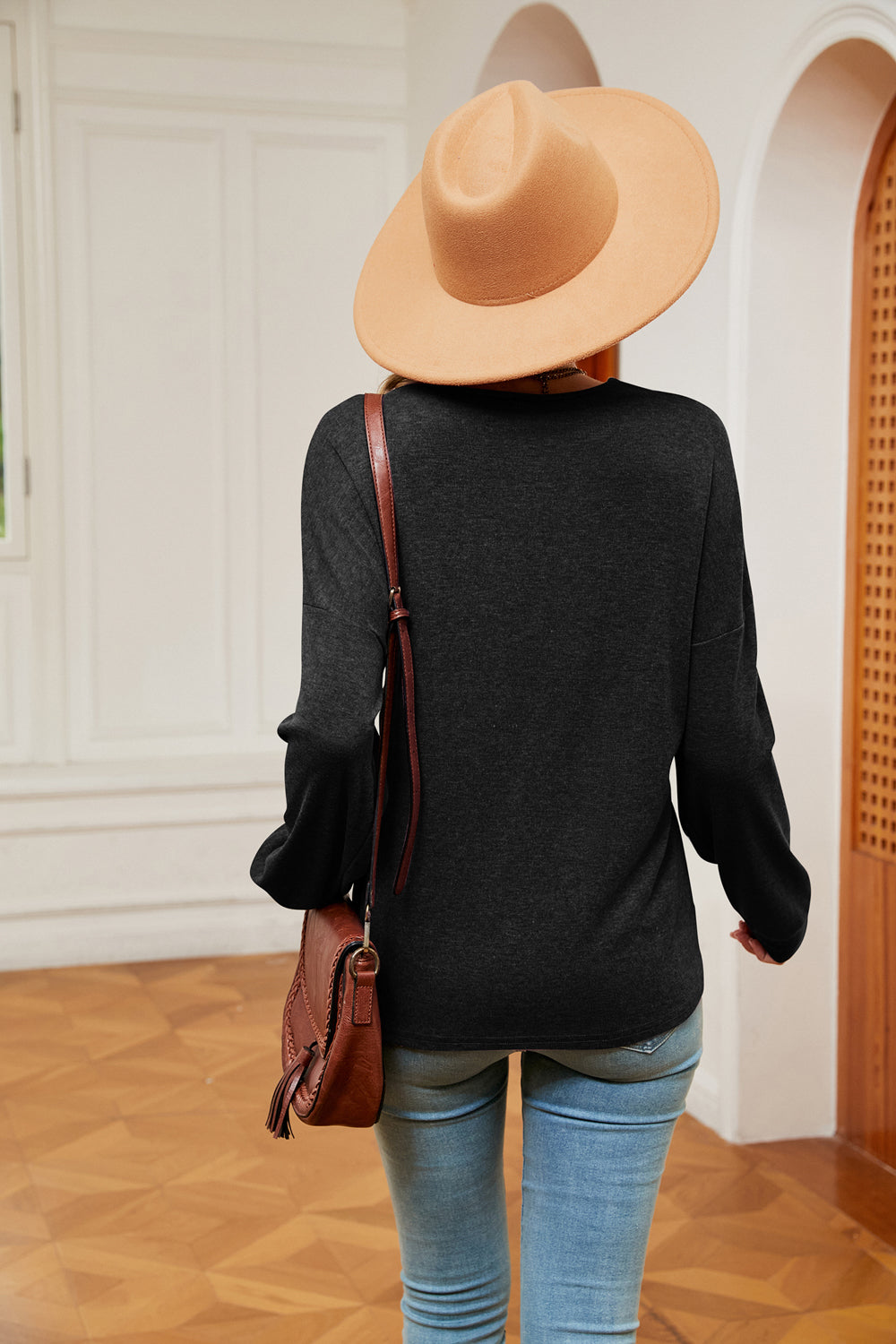 Contrast V-neck Long Sleeve Blouse (6)