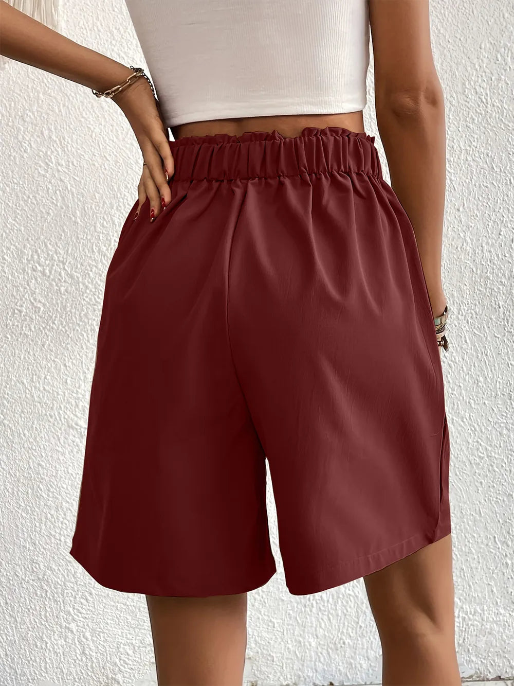 Pocketed Half Elastic Waist Shorts (5)
