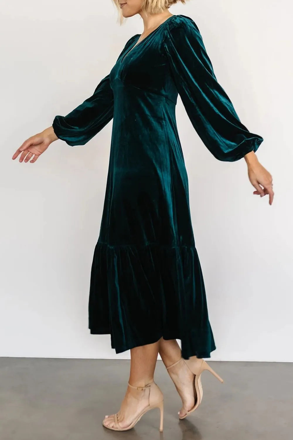 V-neck Long Sleeve Midi Velvet Dress (15)