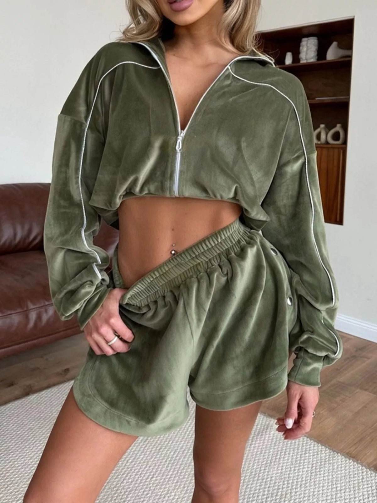 Zip-up Outerwear Shorts Set (27)