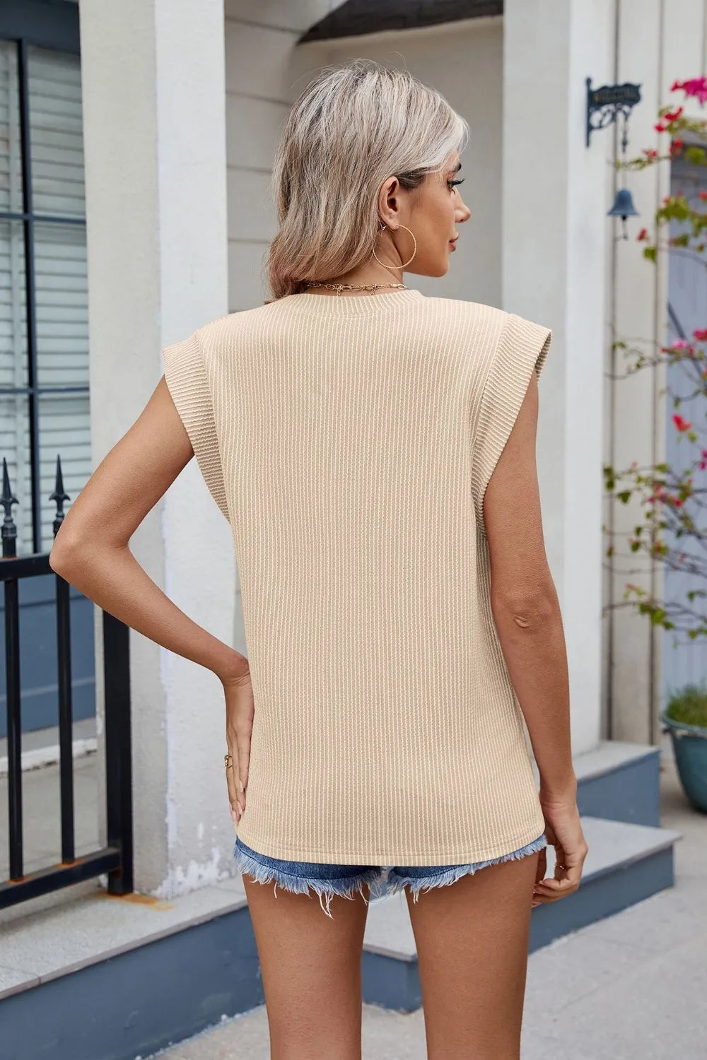 Corded Rib Round Neck T-shirt (8)