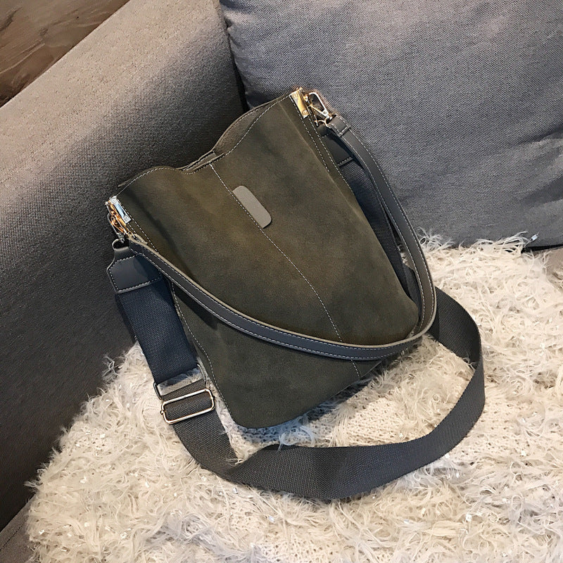 Scrub Bucket Bag Shoulder variant CJBHNSNS08392-gray