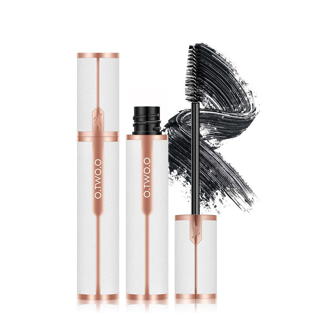 O.two.o Gold Silk Satin Mascara photo 4