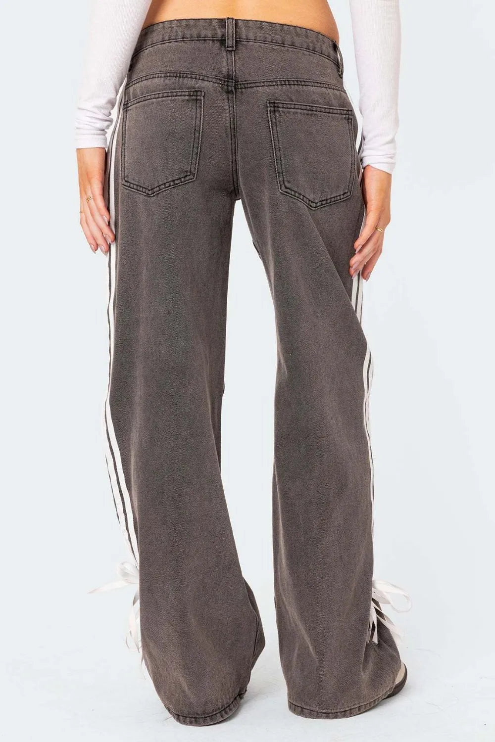 Side Striped Loose Fit Jeans (9)