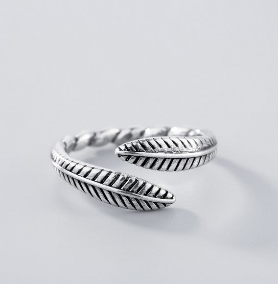 Leaf Ring Exaggerated photo 3