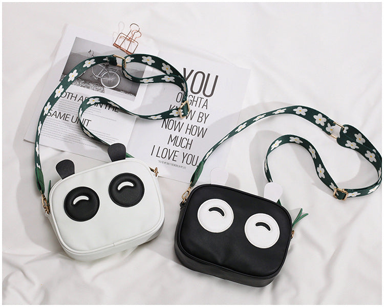 Panda Shoulder Bag photo 4