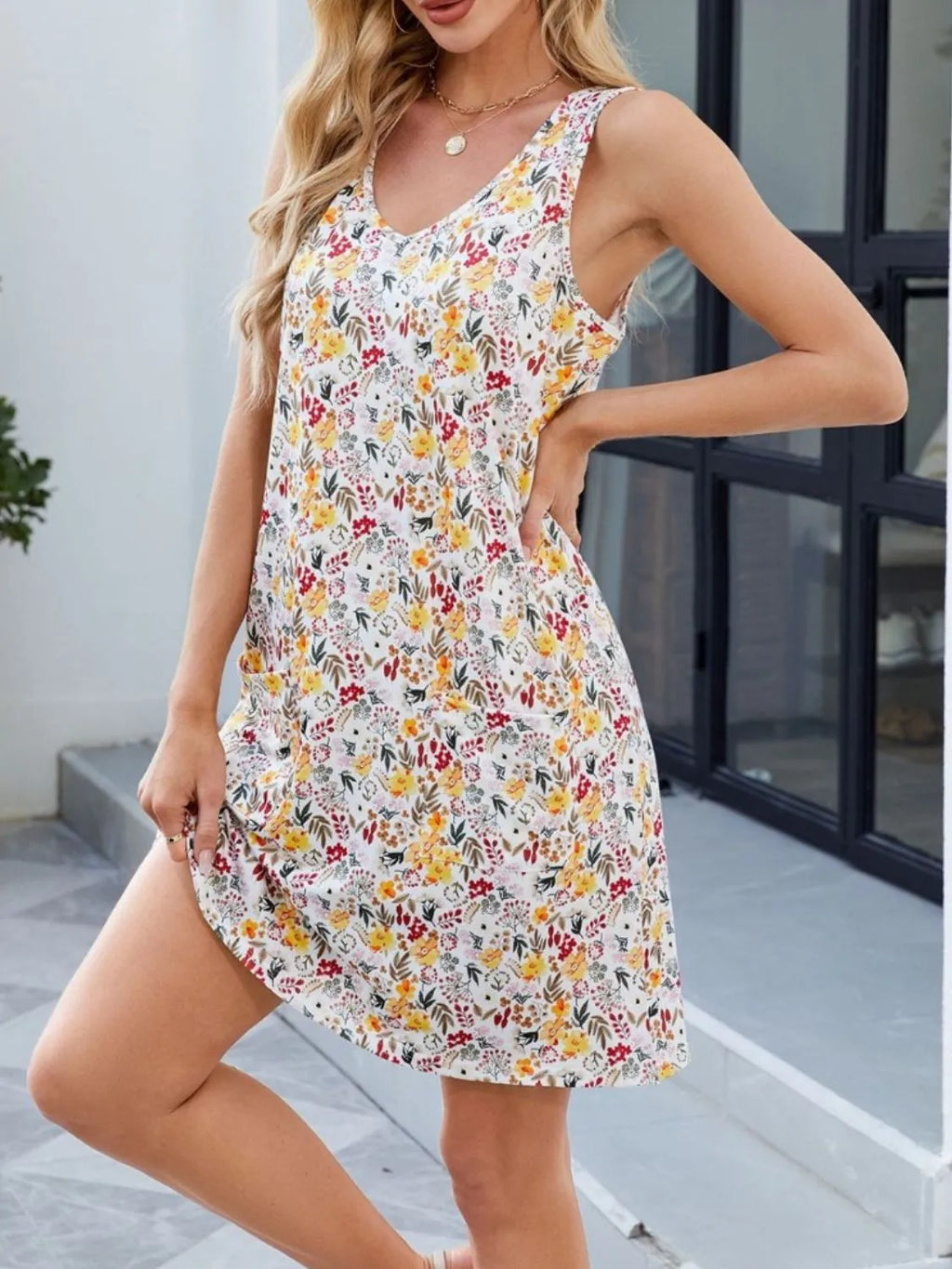 Printed V-neck Sleeveless Mini Dress Pockets (21)